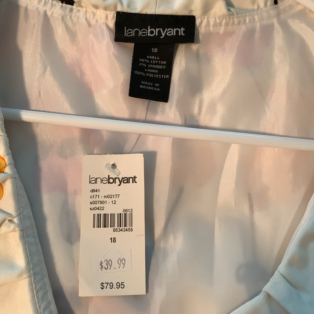 NWT Women’s Lane Bryant Size 18 Flowery Dress with V-Neck & Skinny Belt Included - Picture 6 of 11